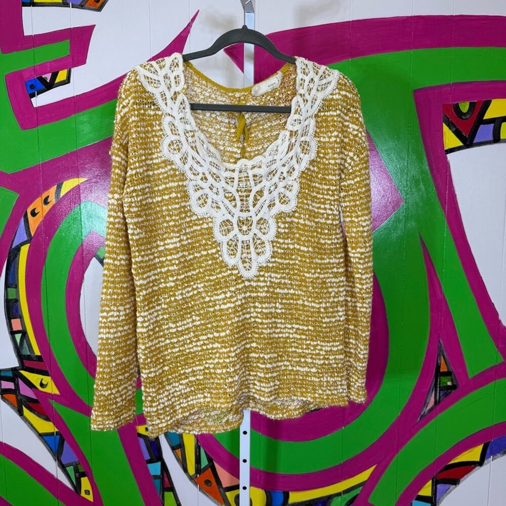 a'reve by Anthropologie, Knit Sweater Tie in the back. Size similar to a Medium!